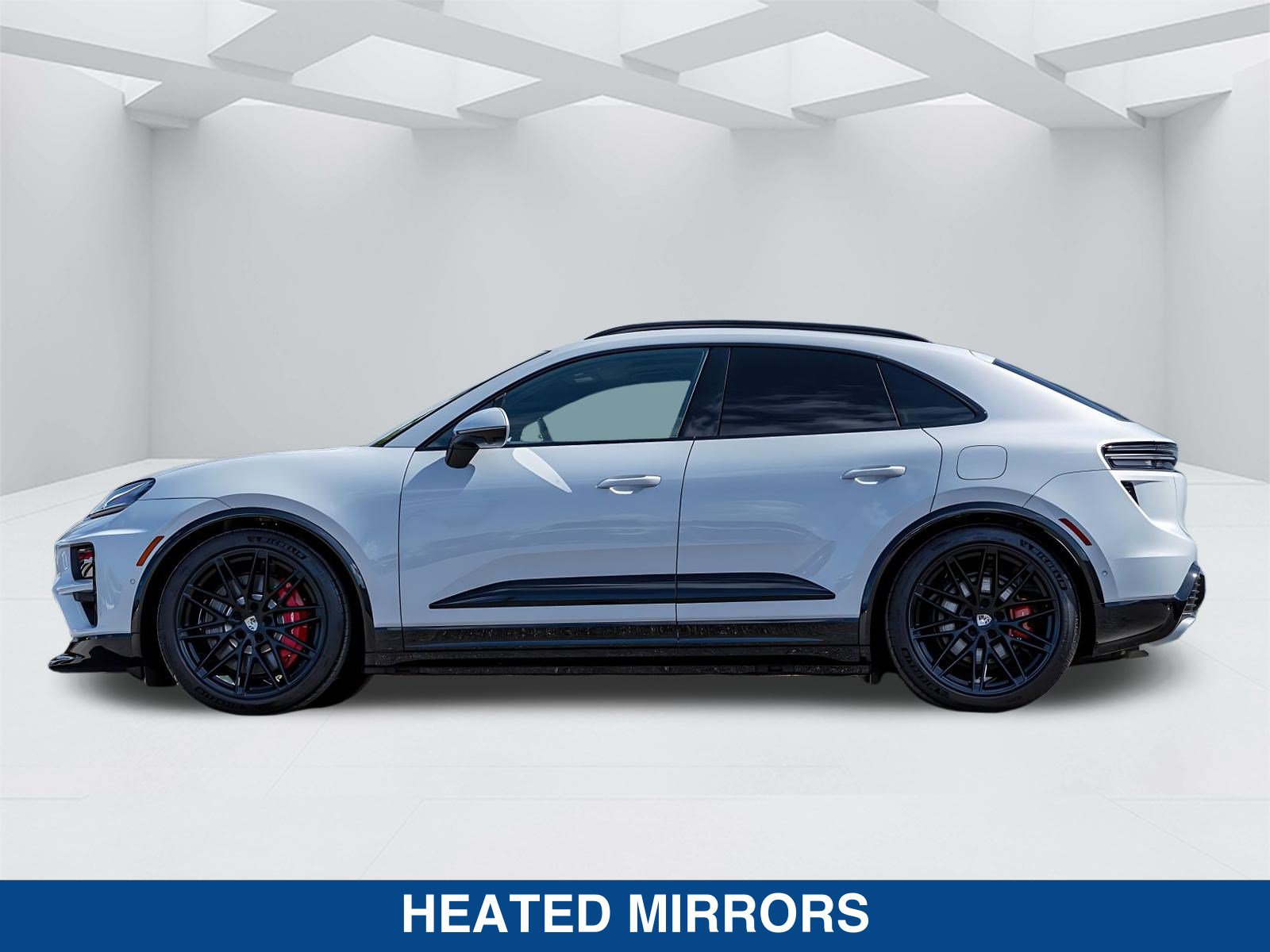 Used 2025 Porsche Macan Turbo Electric AWD/4WD image 7