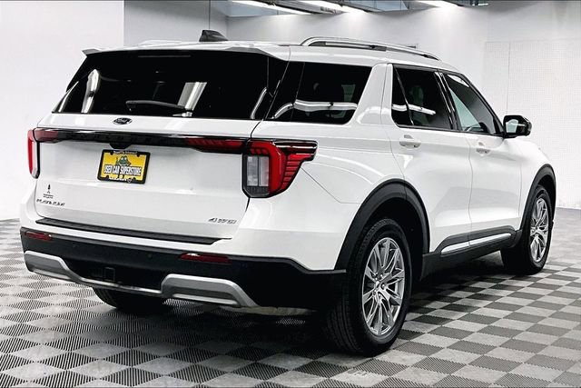 Used 2025 Ford Explorer Platinum image 13