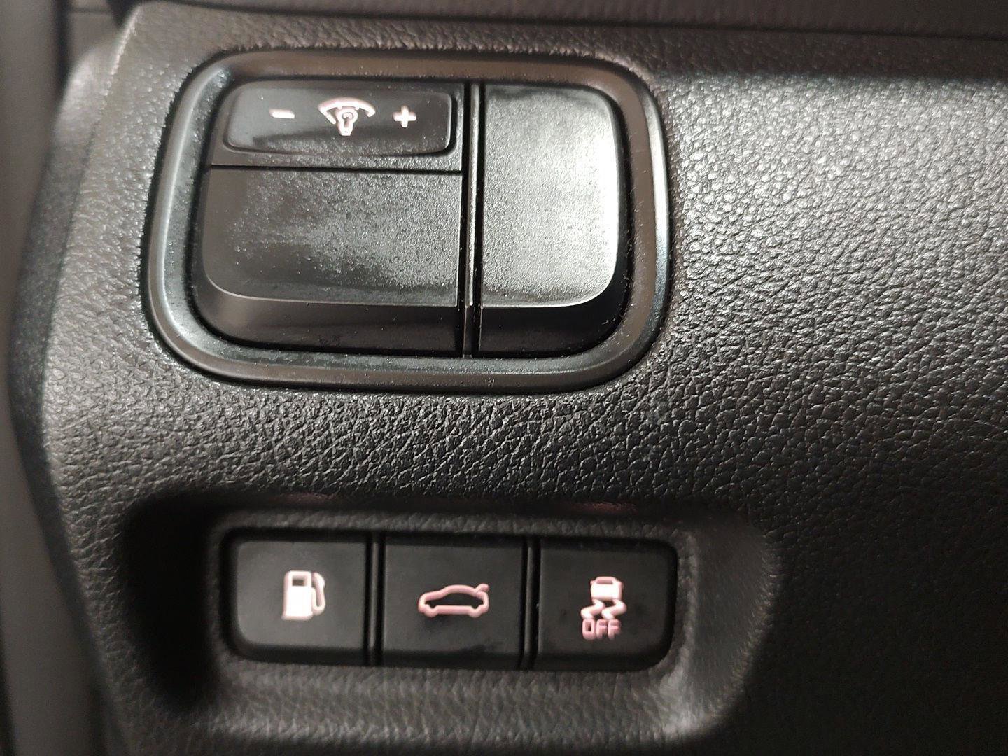 Used 2017 Kia Optima Premium image 16