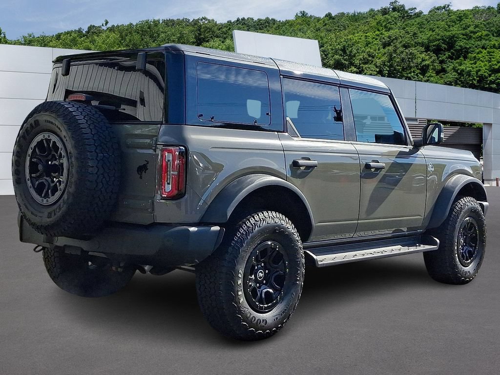Certified 2025 Ford Bronco Outer Banks w/ Sasquatch Package AWD/4WD image 6