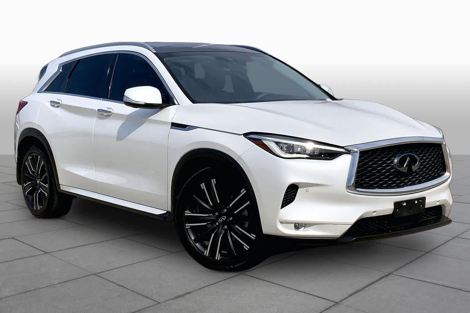 Used 2023 INFINITI QX50 Sensory AWD/4WD image 2