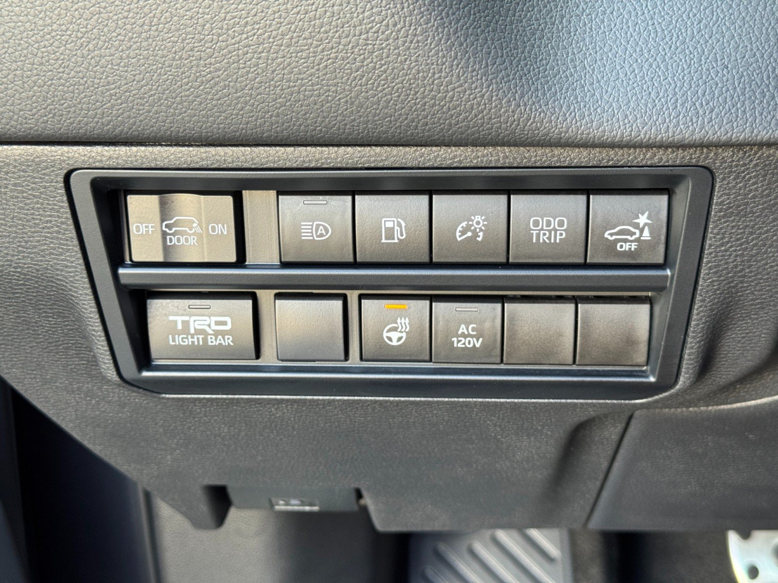 Used 2023 Toyota Sequoia TRD Pro AWD/4WD image 18