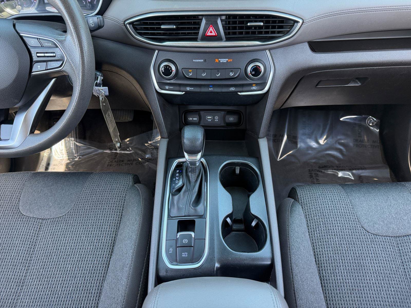 Used 2019 Hyundai Santa Fe SE image 11