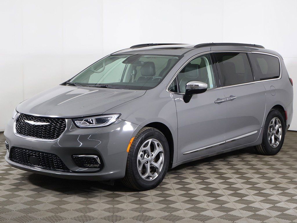 Used 2023 Chrysler Pacifica Limited image 14