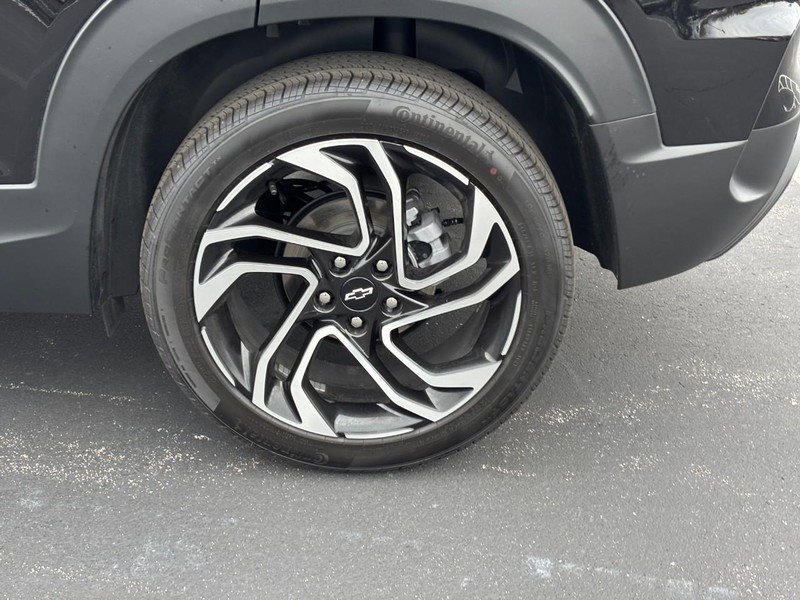 Used 2025 Chevrolet TrailBlazer RS w/ Convenience Package image 7