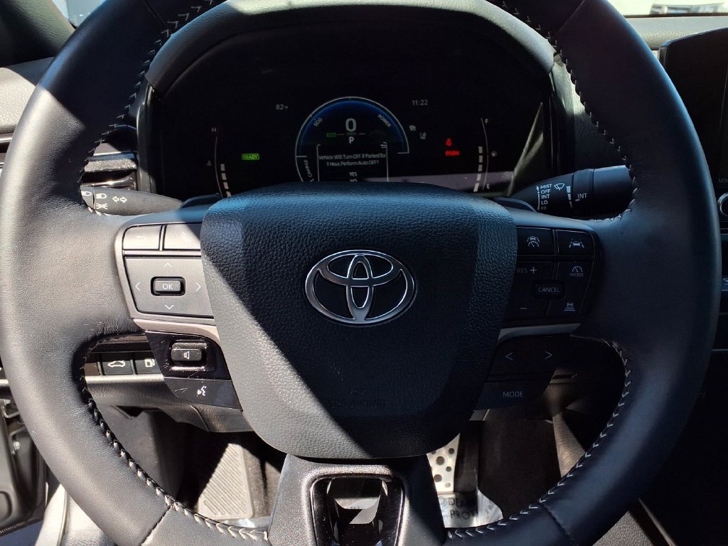 Certified 2025 Toyota Camry SE FWD image 15