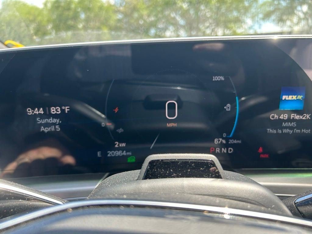 Certified 2024 Cadillac Lyriq Luxury image 14