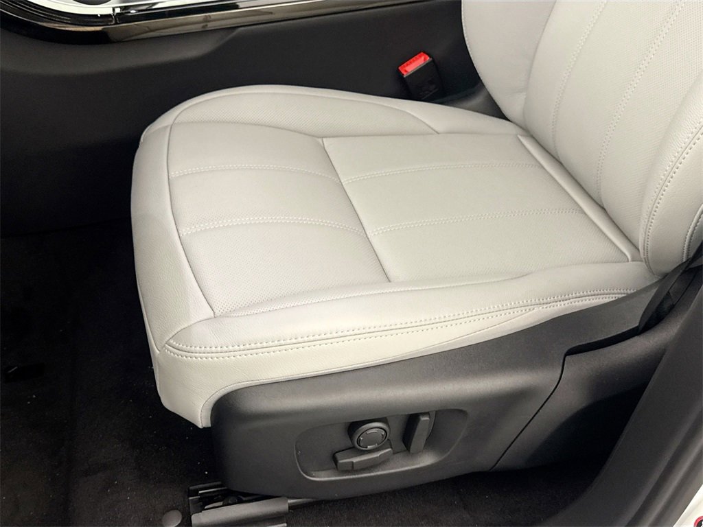 New 2026 Land Rover Range Rover Evoque S image 19