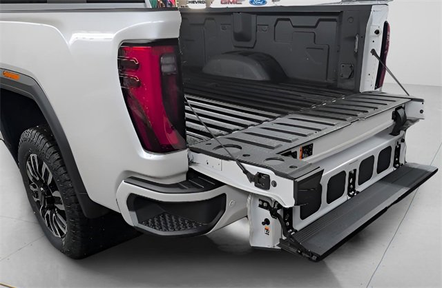 Used 2024 GMC Sierra 3500 Denali Ultimate image 32