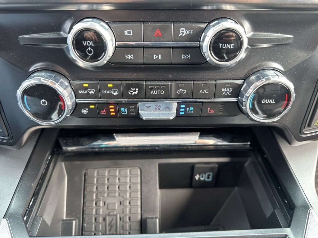 Used 2025 Ford F250 Lariat w/ Lariat Ultimate Package AWD/4WD image 54