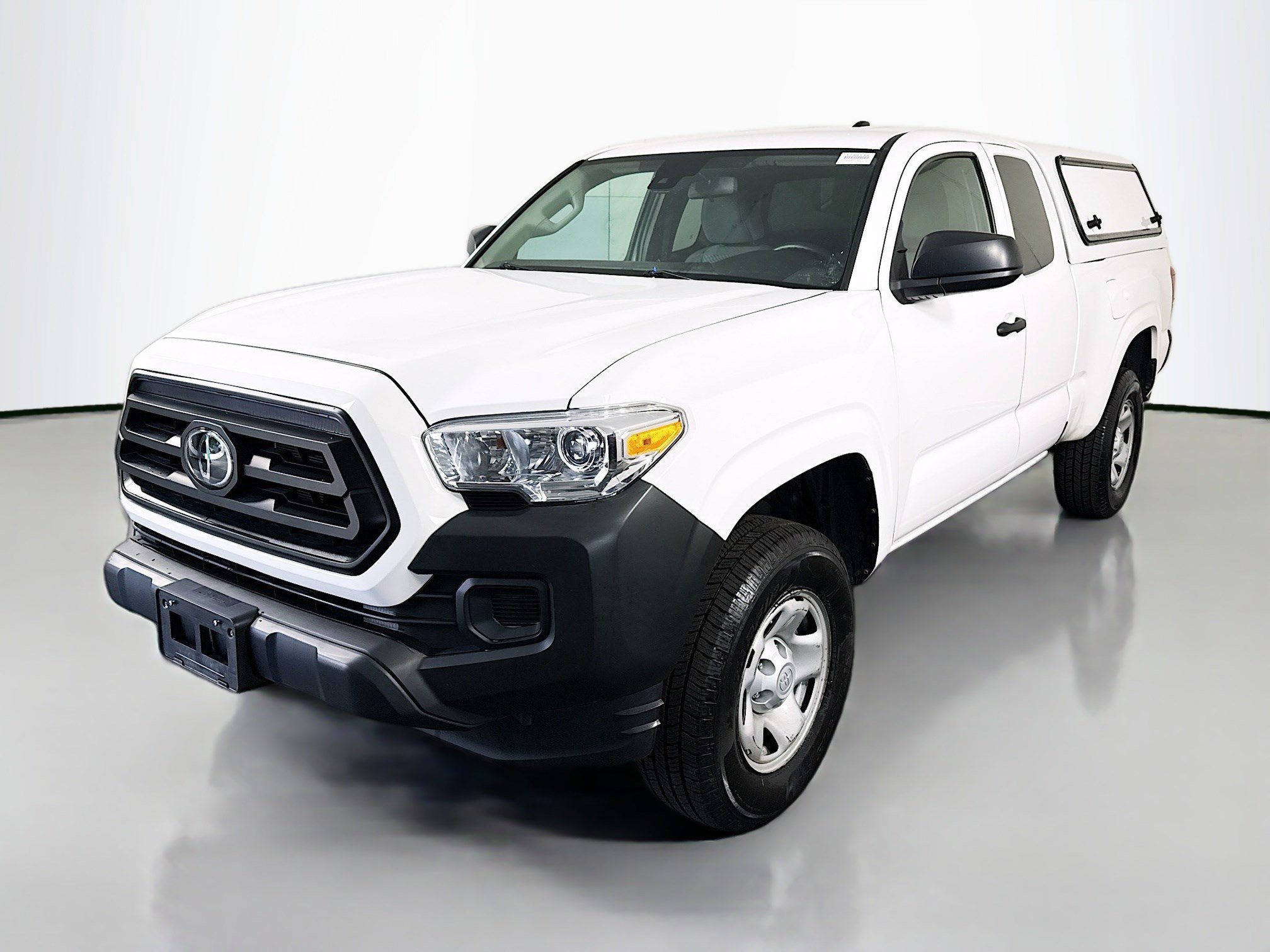 Used 2022 Toyota Tacoma SR image 4