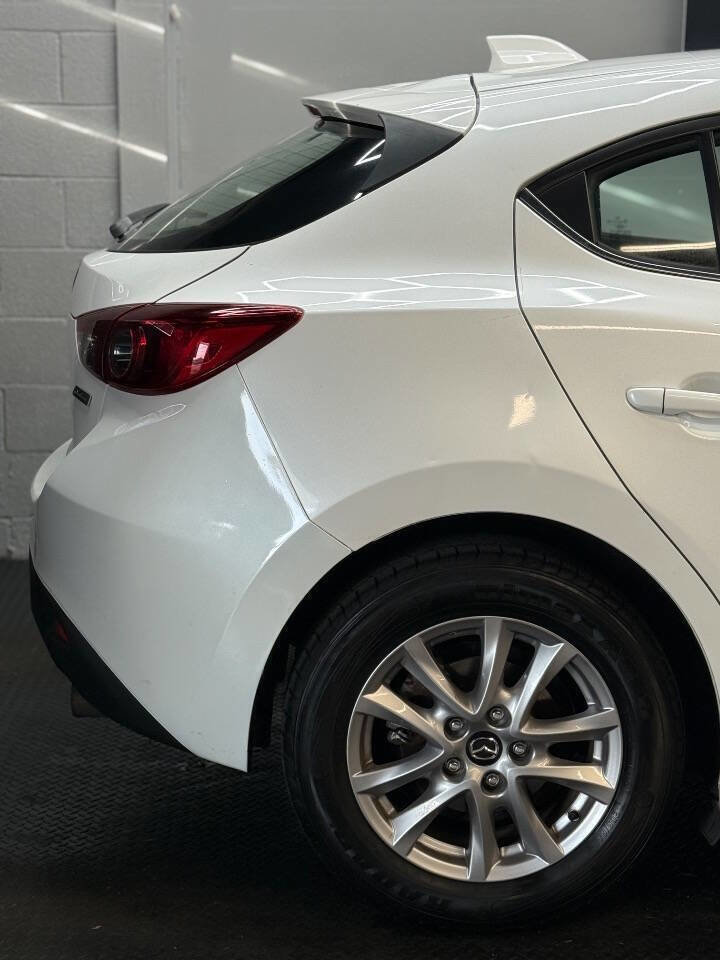 Used 2015 MAZDA MAZDA3 i Touring w/ Technology Package image 7