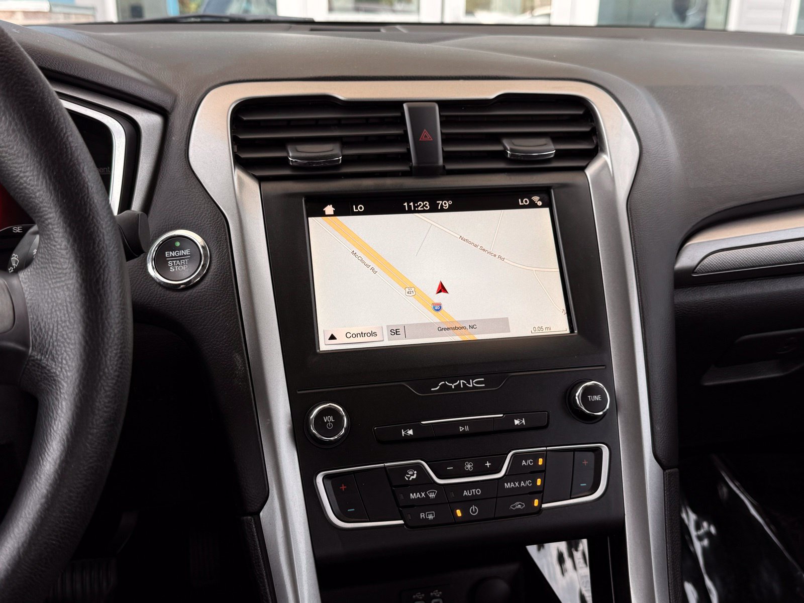 Used 2019 Ford Fusion SE FWD image 31