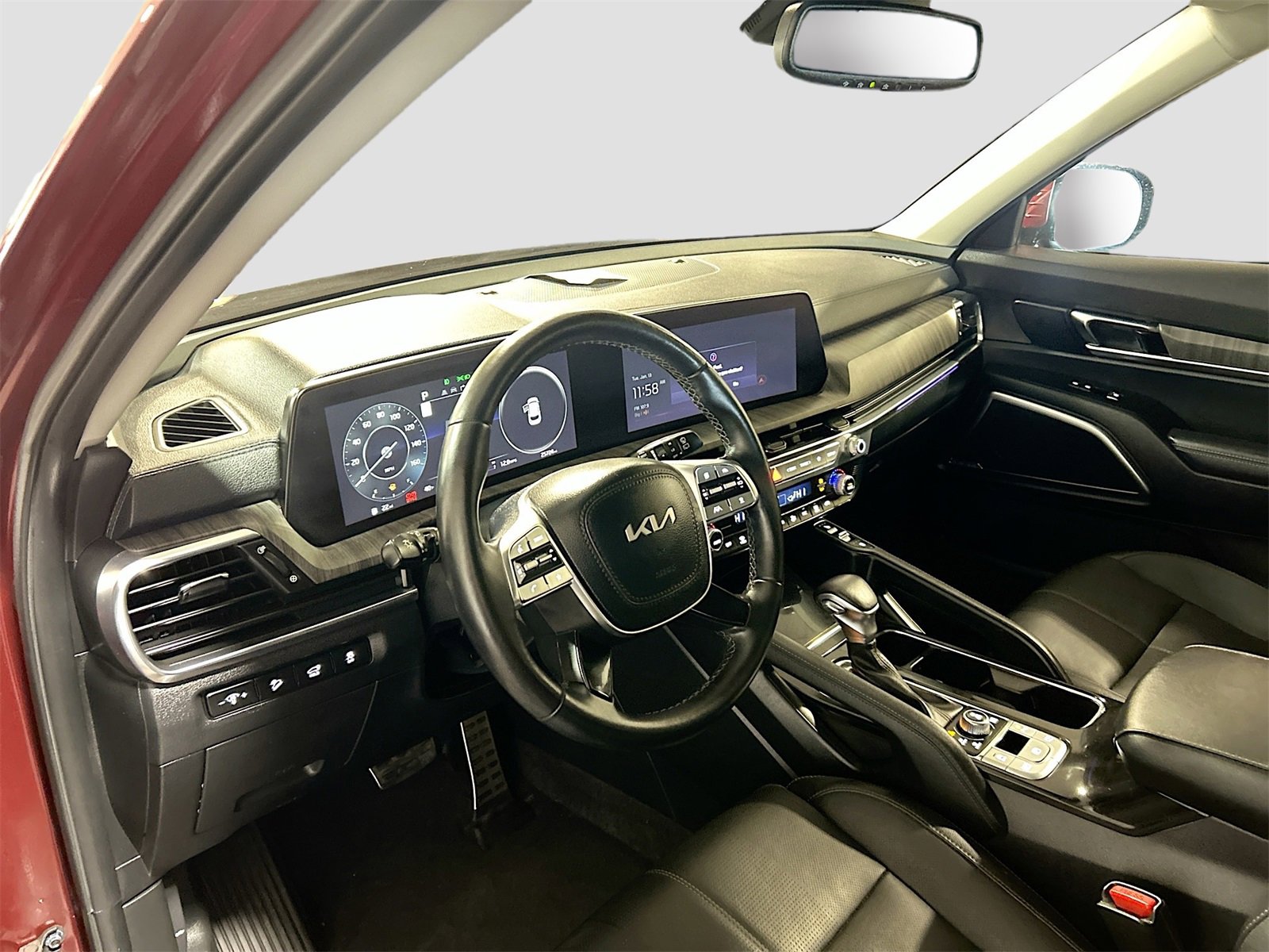 Used 2023 Kia Telluride SX image 9