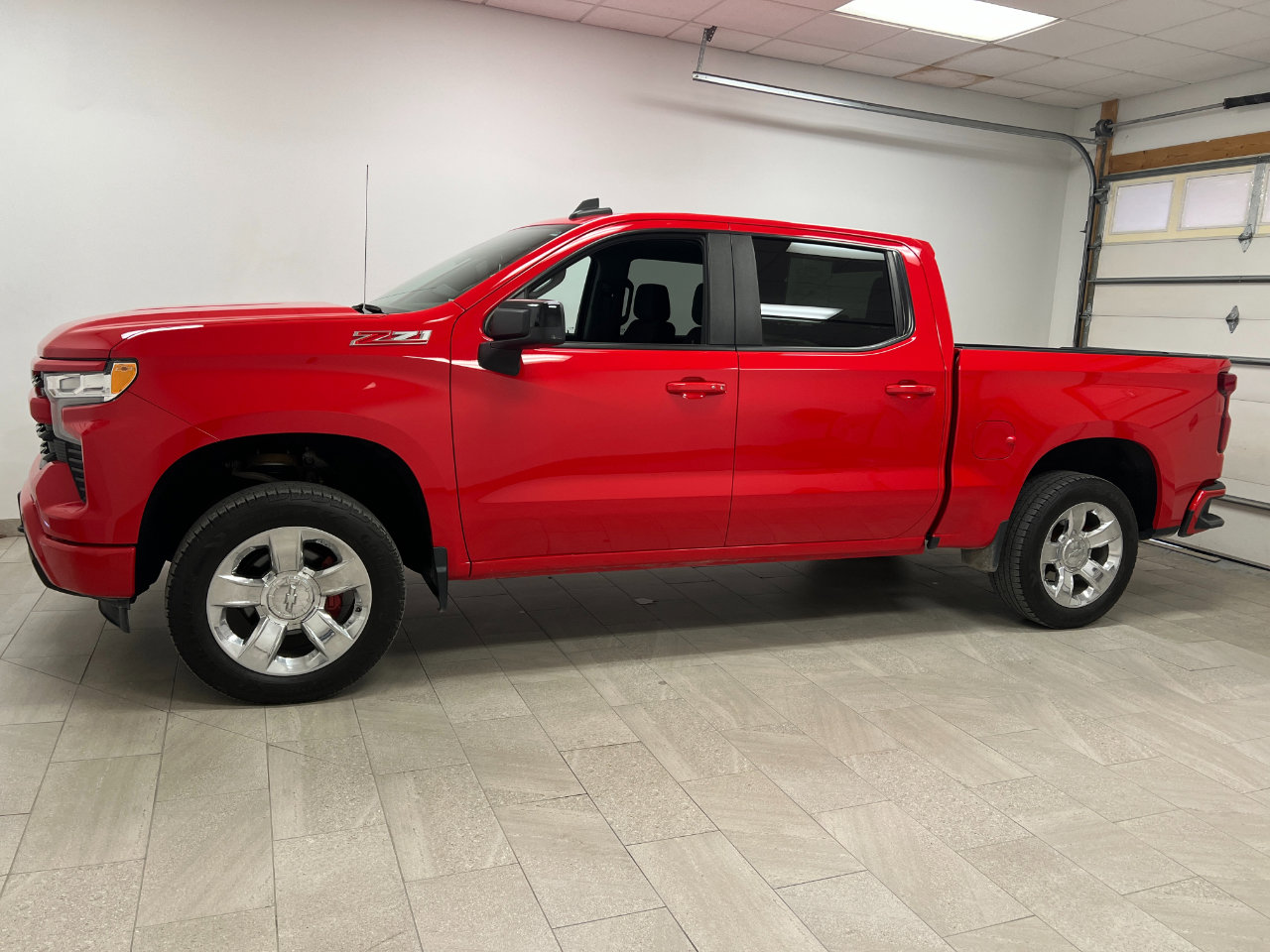 Used 2022 Chevrolet Silverado 1500 RST image 5