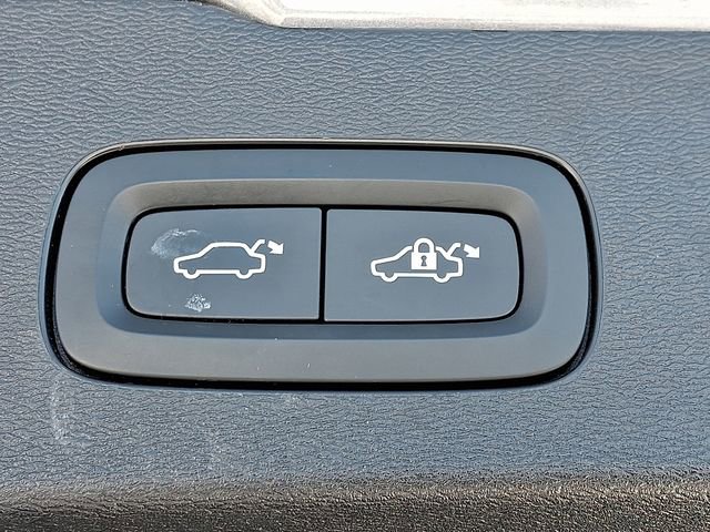 Used 2021 Volvo V60 T5 Cross Country w/ Climate Package image 30