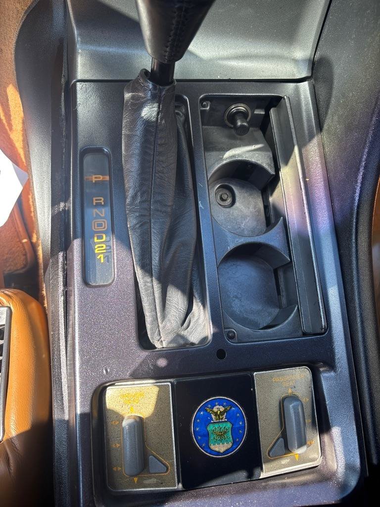 Used 1990 Chevrolet Corvette Convertible RWD image 18