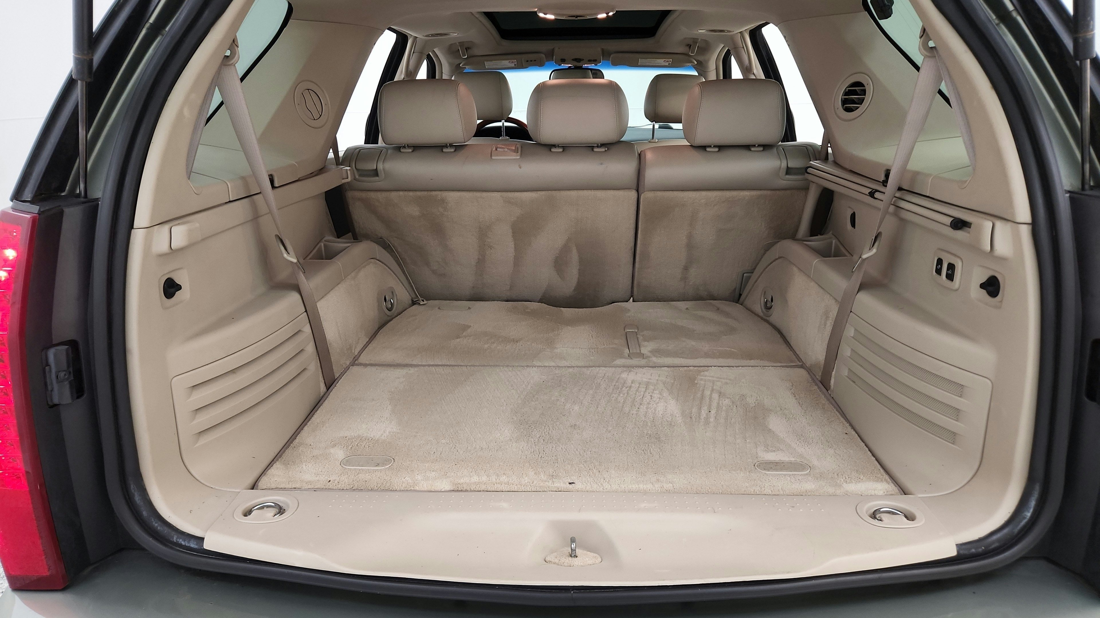 Used 2004 Cadillac SRX w/ Preferred Equipment Group AWD/4WD image 28