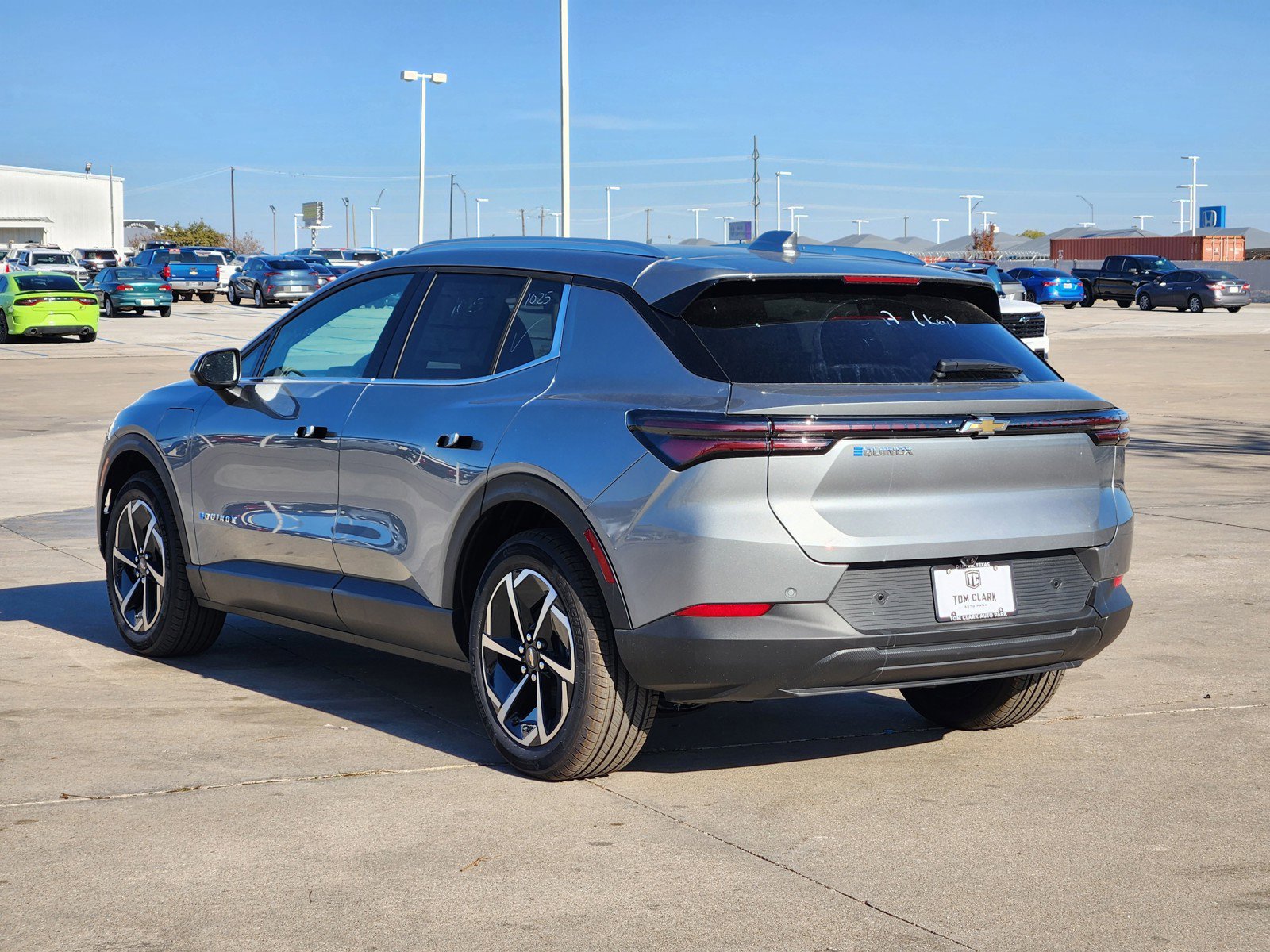 New 2026 Chevrolet Equinox EV LT image 3