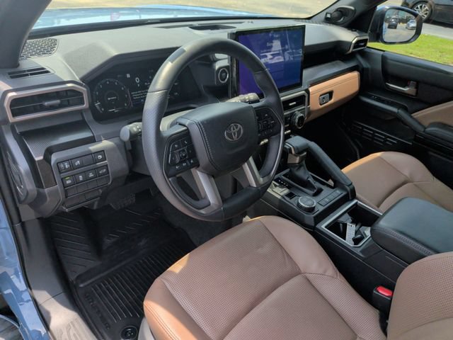 Used 2025 Toyota 4Runner Limited RWD image 17