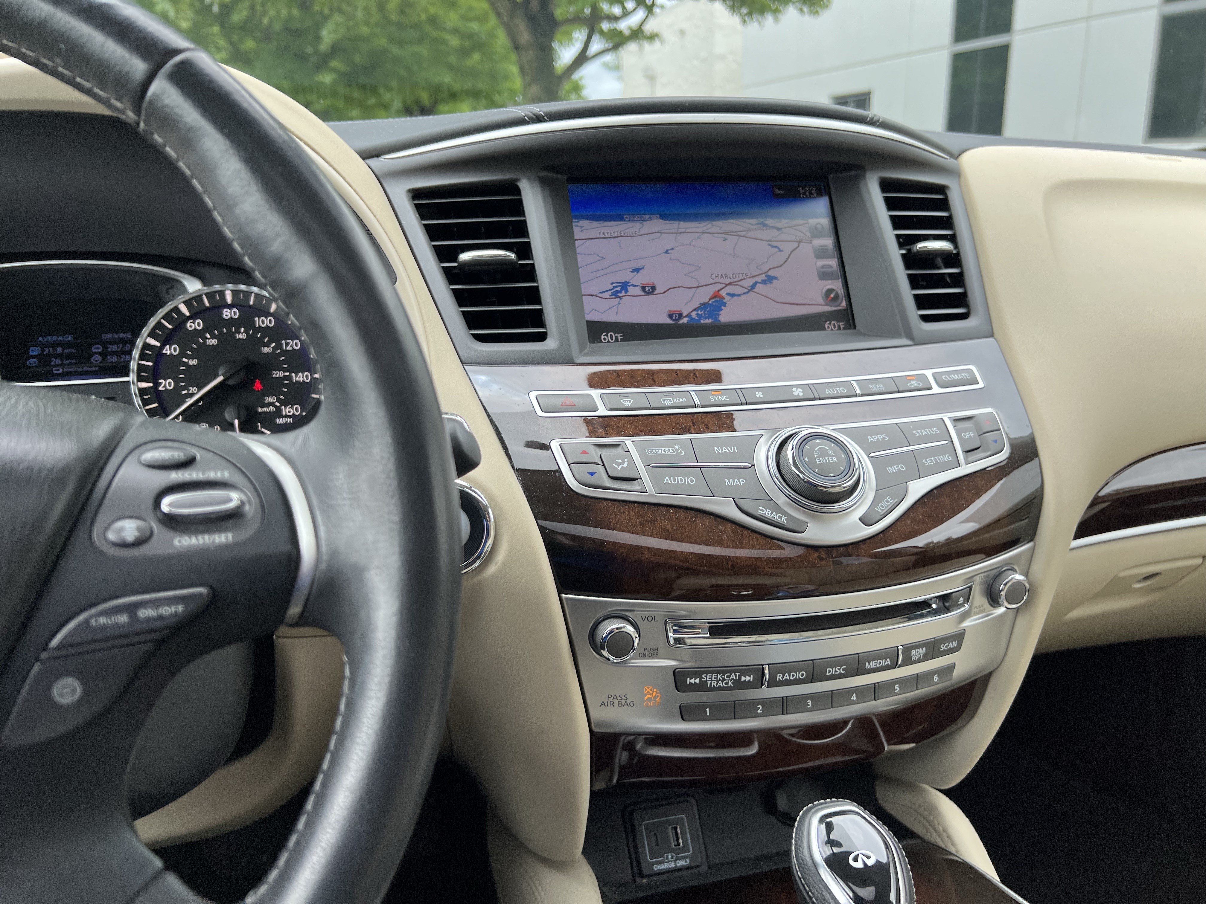 Used 2019 INFINITI QX60 Luxe w/ Sensory Package FWD image 31