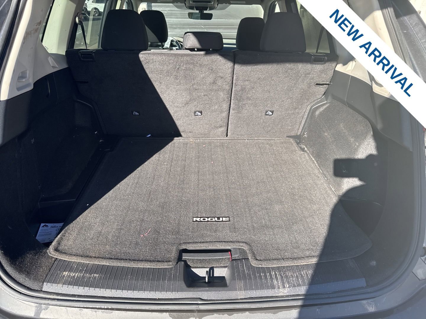 Used 2023 Nissan Rogue S image 13