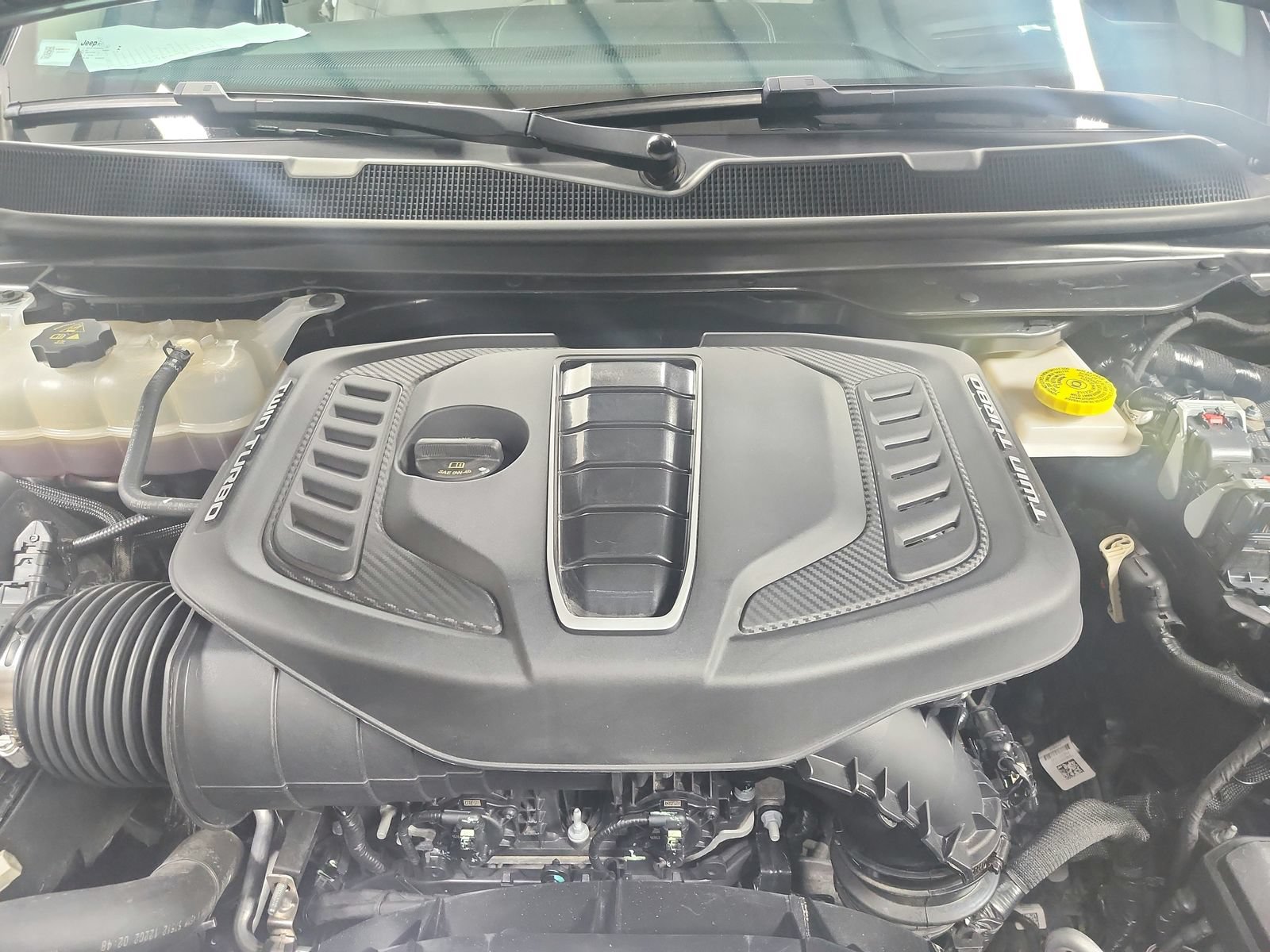 Used 2023 Jeep Grand Wagoneer L Series II AWD/4WD image 17
