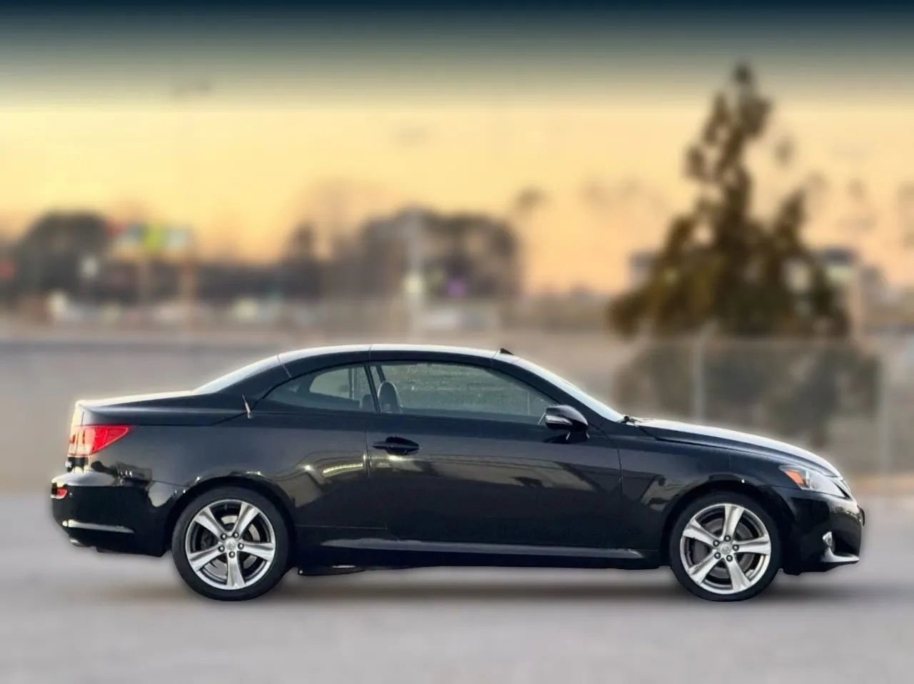 Used 2012 Lexus IS 350C w/ Luxury Pkg image 7