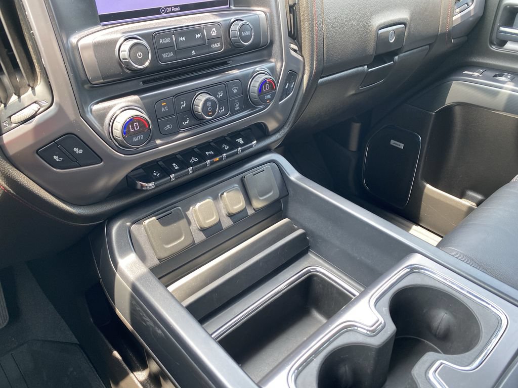 Used 2019 GMC Sierra 2500 SLT w/ Duramax Plus Package AWD/4WD image 27