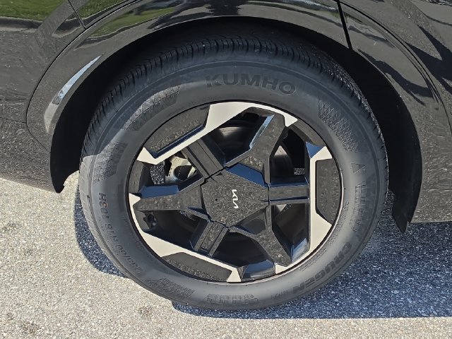Certified 2026 Kia Sportage SX FWD image 5