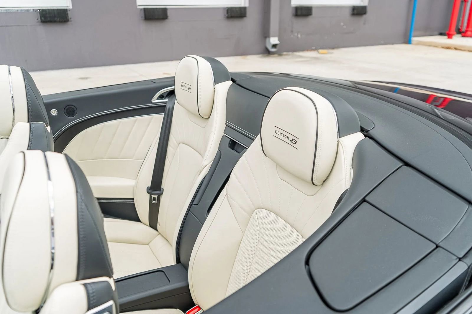 Used 2024 Bentley Continental GT V8 AWD/4WD image 35