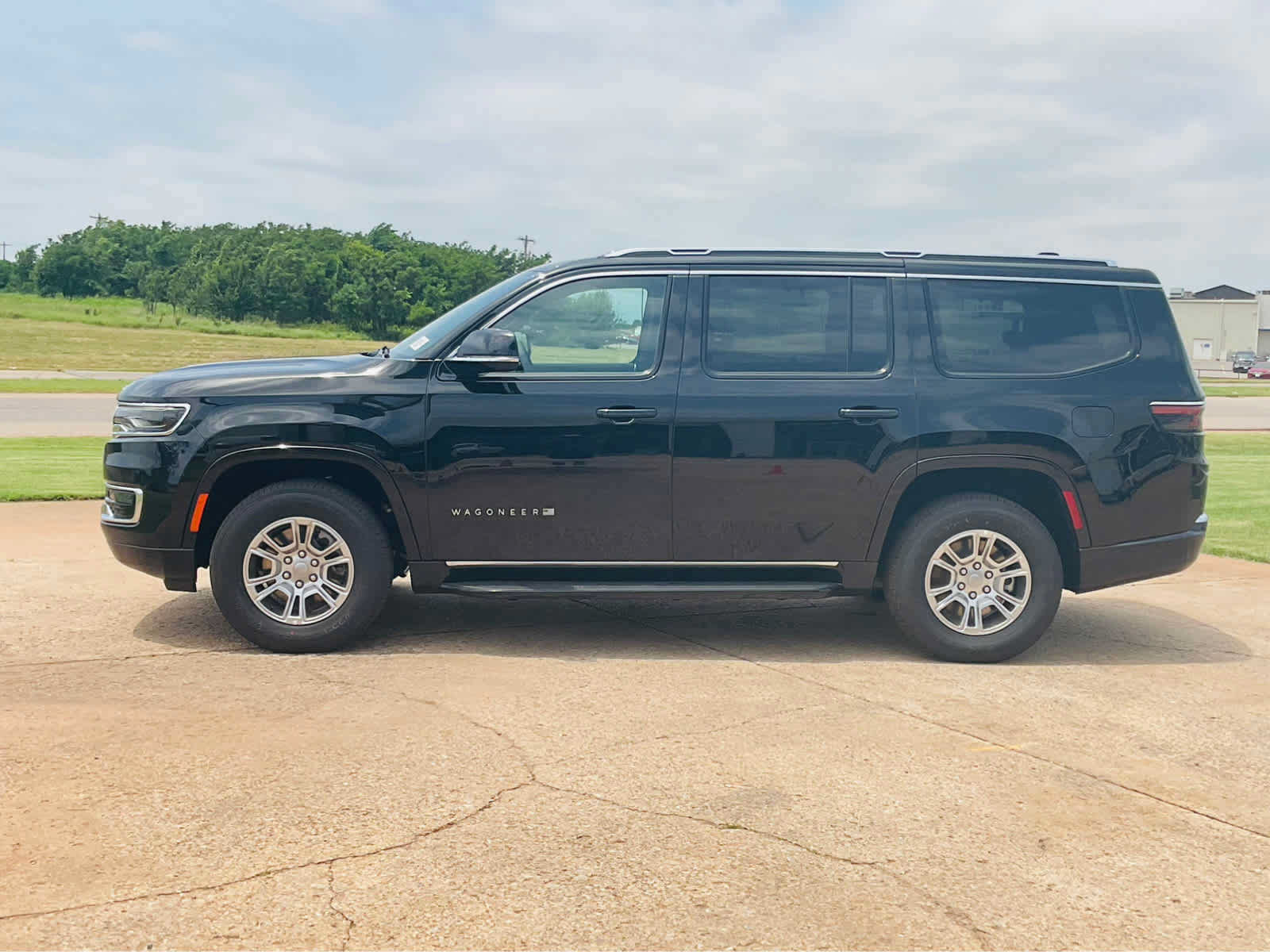 New 2024 Jeep Wagoneer 4WD w/ Convenience Group I image 5