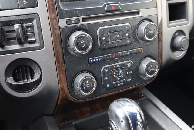 Used 2015 Ford Expedition EL Platinum RWD image 26