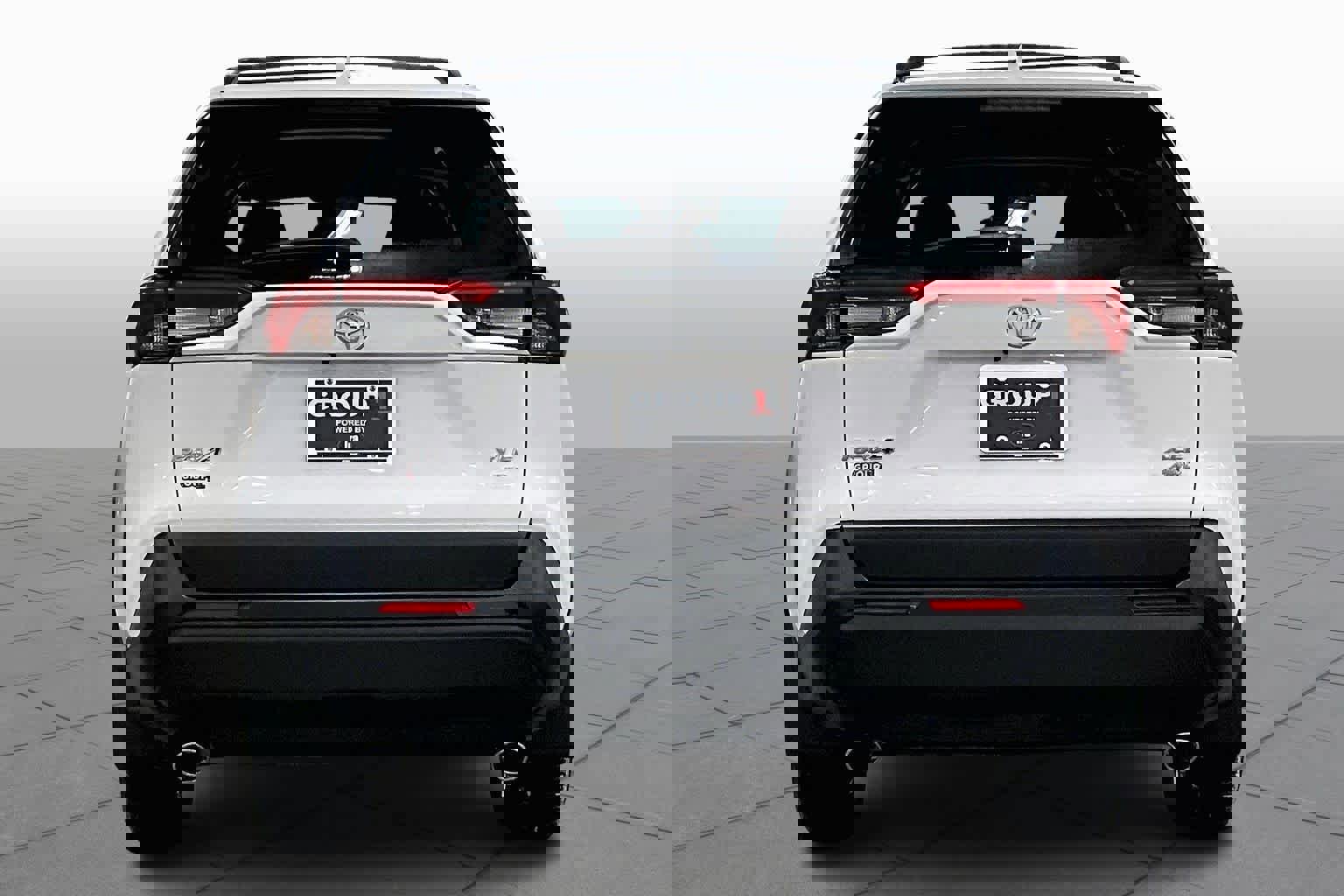 Used 2023 Toyota RAV4 XLE image 4