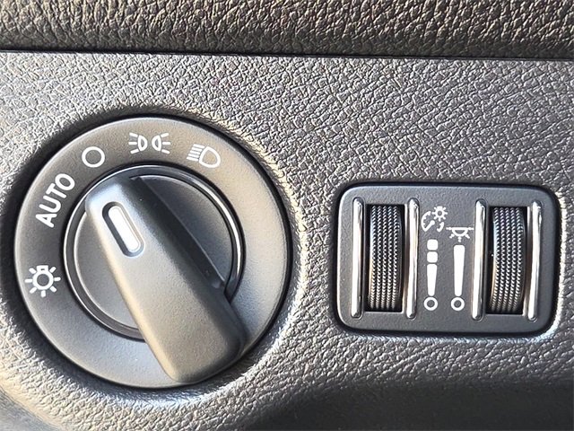 Used 2023 Dodge Challenger R/T w/ Blacktop Package image 21