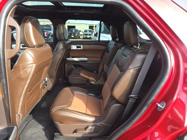 Certified 2024 Ford Explorer King Ranch w/ Technology Package AWD/4WD image 46
