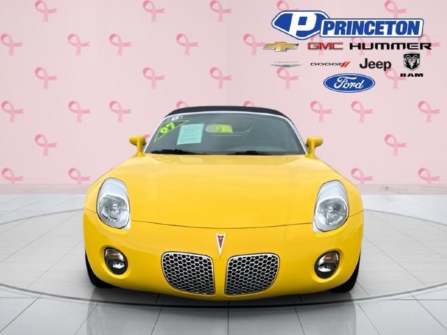 Used 2007 Pontiac Solstice Convertible w/ Premium Package RWD image 2