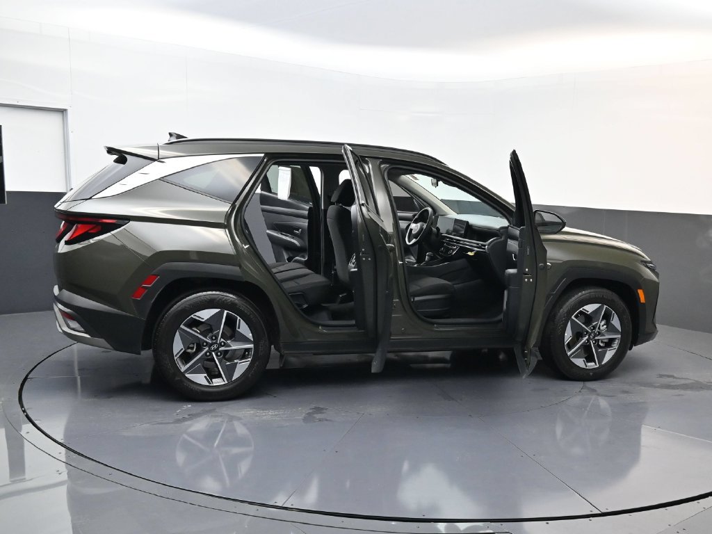 Used 2025 Hyundai Tucson SEL FWD image 28