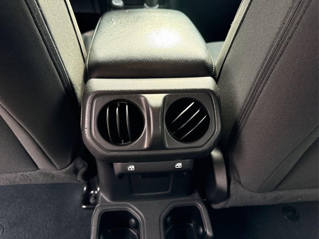 Used 2022 Jeep Gladiator Willys image 33