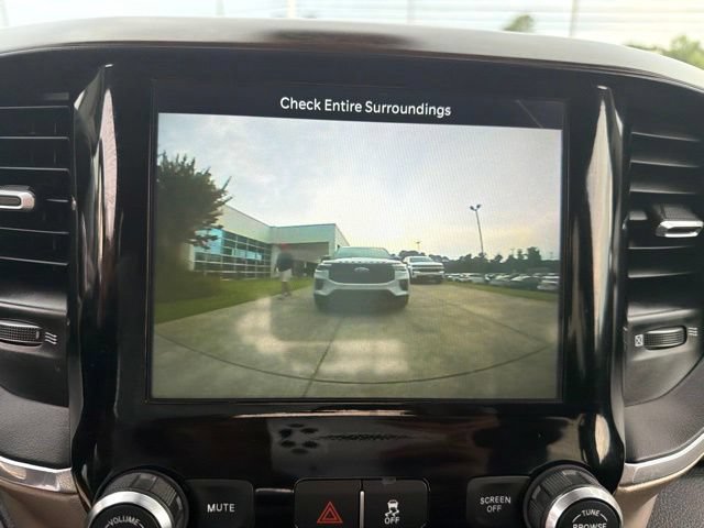 Used 2024 RAM 5500 Laramie AWD/4WD image 30