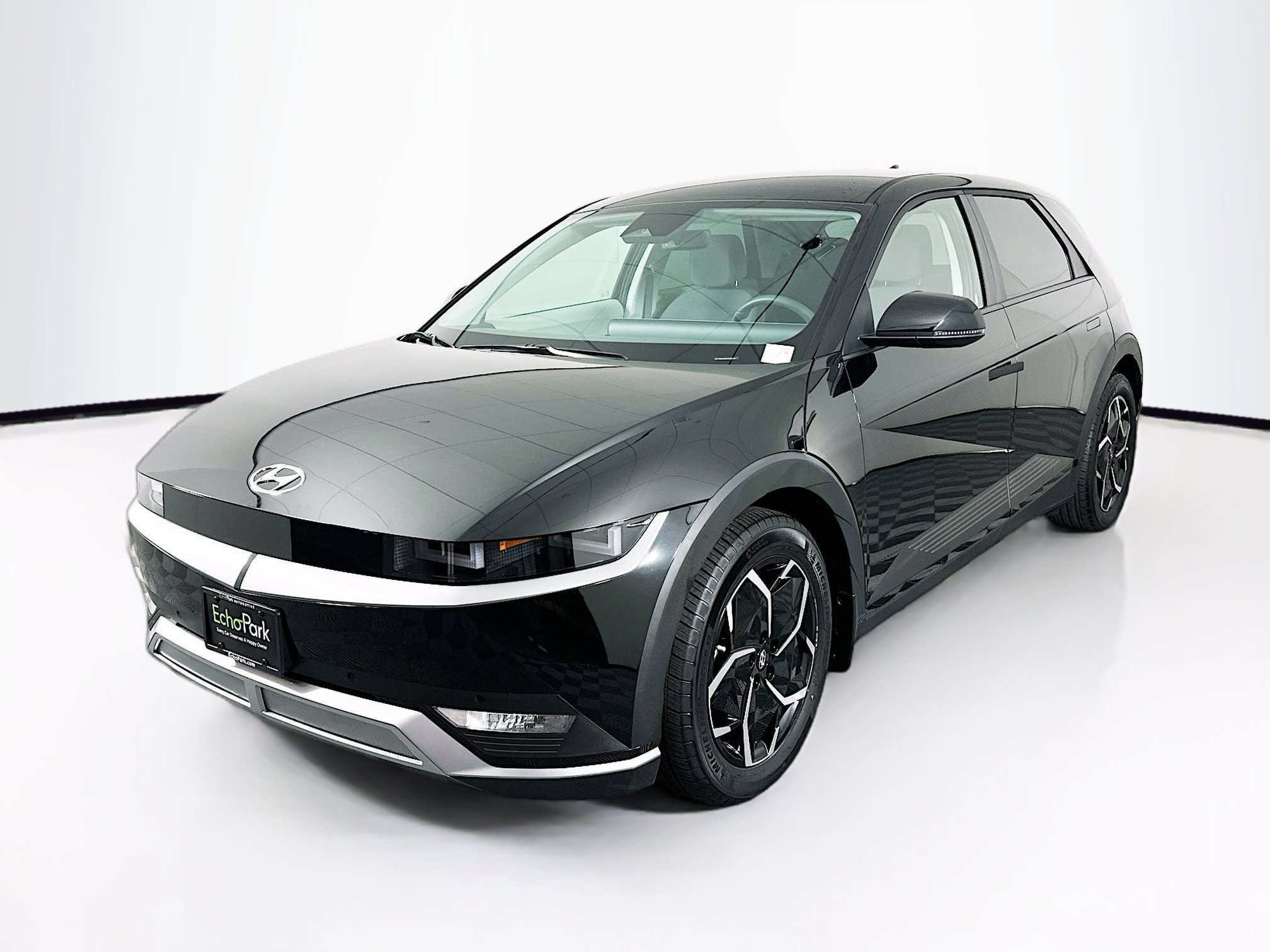 Used 2024 Hyundai Ioniq 5 SEL image 3