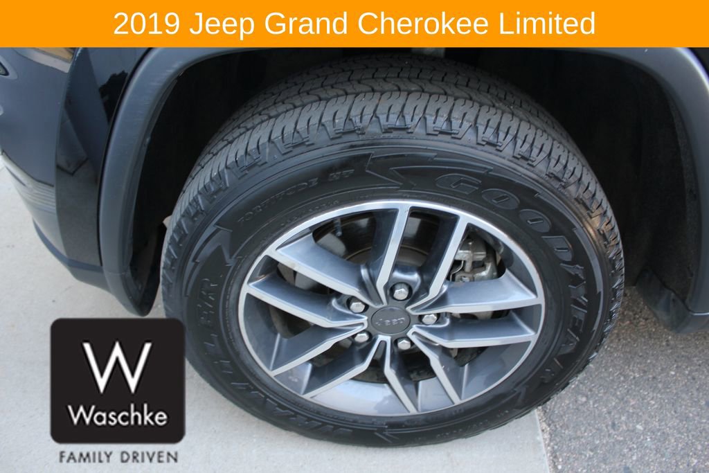 Used 2019 Jeep Grand Cherokee Limited w/ Luxury Group II AWD/4WD image 12