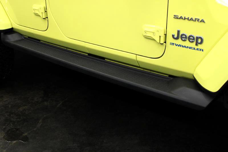 Used 2024 Jeep Wrangler Sahara image 5