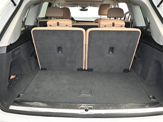 Used 2023 Audi Q7 3.0T Prestige image 10