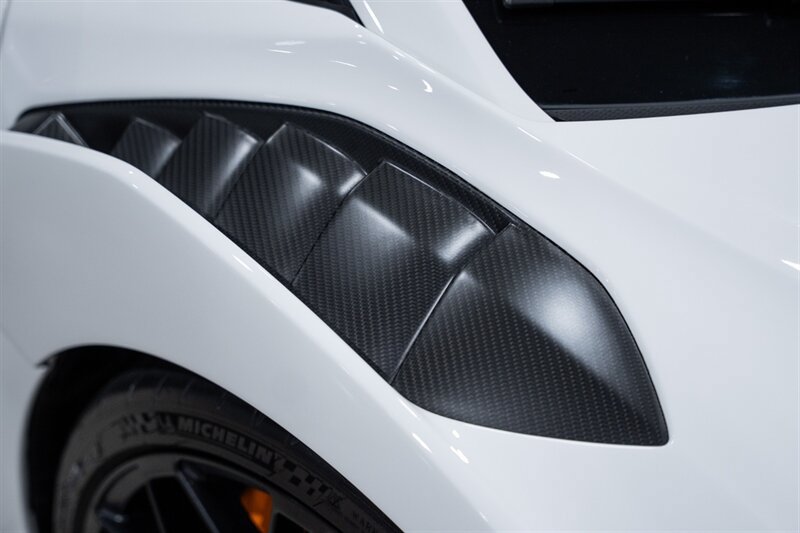 Used 2022 Lamborghini Huracan STO RWD image 65