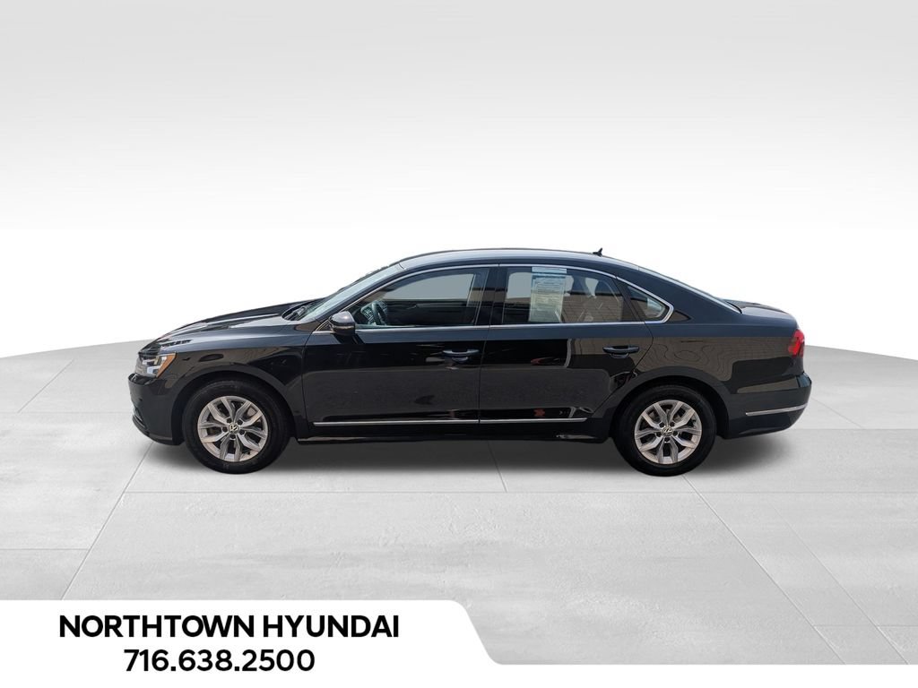 Used 2017 Volkswagen Passat 1.8T S FWD image 2