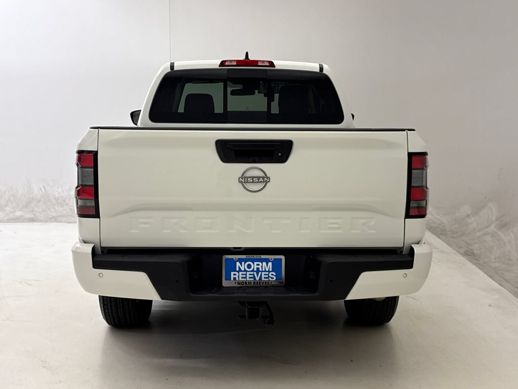 Used 2025 Nissan Frontier SV RWD image 8