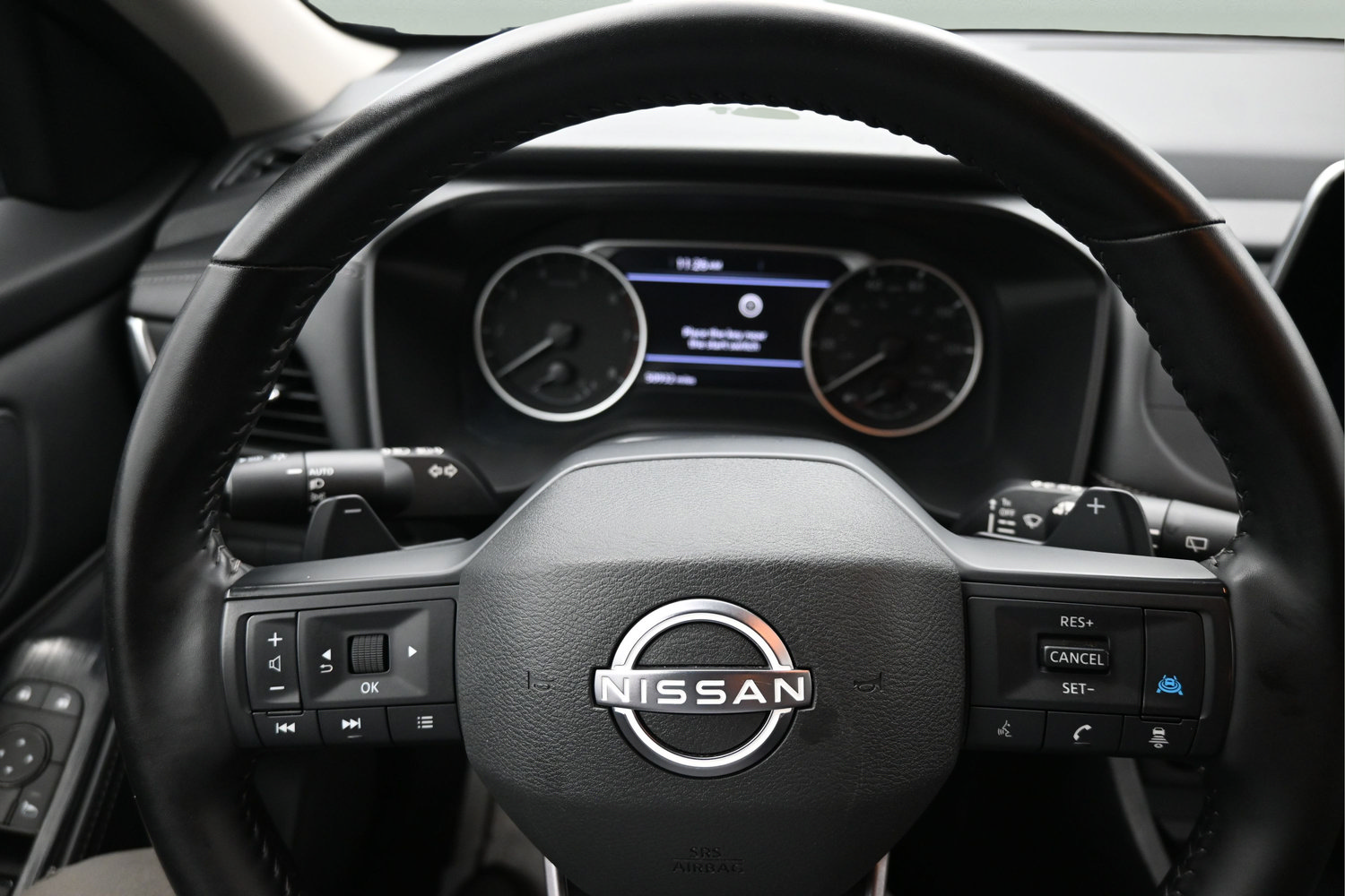 Used 2025 Nissan Rogue SV FWD image 15