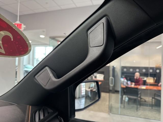 Used 2022 GMC Sierra 1500 AT4 w/ AT4 Preferred Package image 33