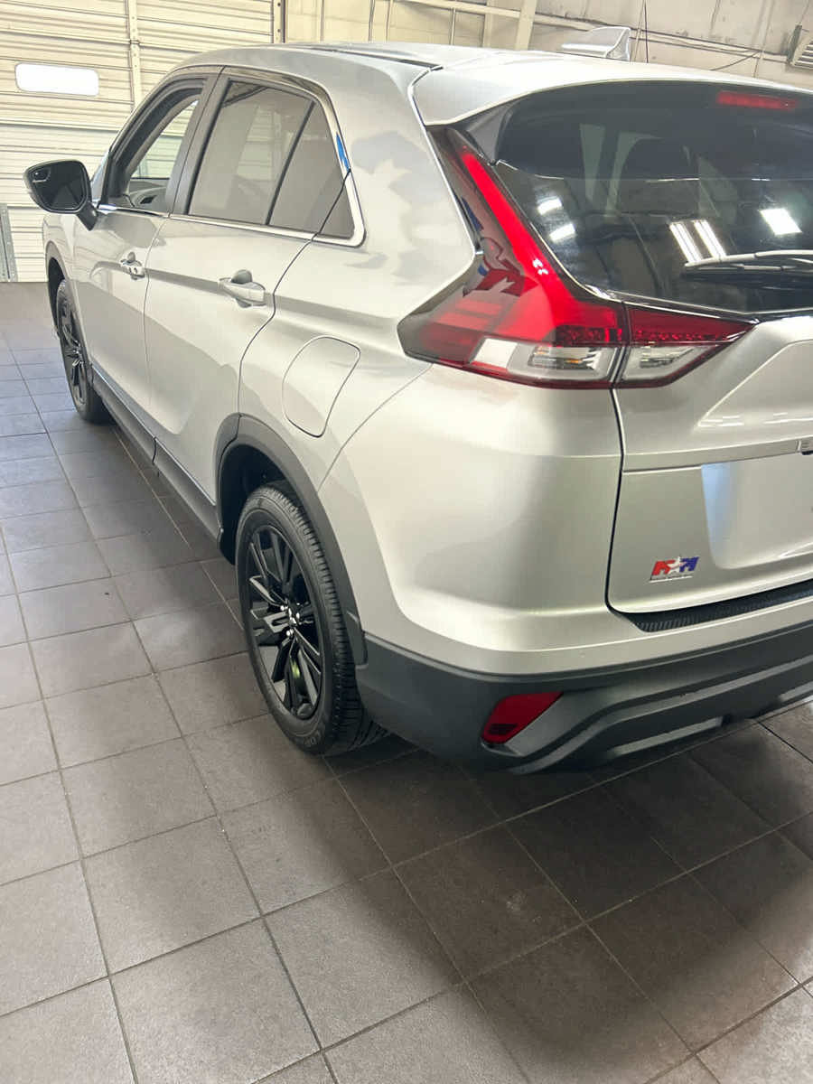 Used 2025 Mitsubishi Eclipse Cross LE AWD/4WD image 8